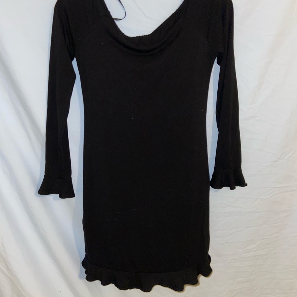 Forever 21 Mini black dress